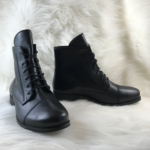 Skechers Shoes - Skechers Mod Black Boots Women’s 7.5